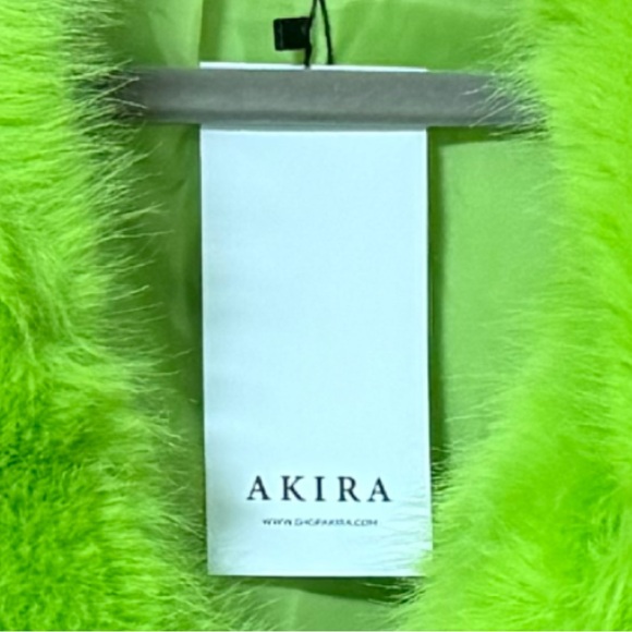 AKIRA NWT Stunning Shocking Green Faux Fur Cropped Lined Teddy Jacket (0720) - Picture 6 of 14